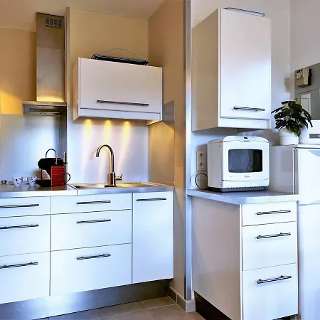 4 Pers. Proche Avec Parking - Fr-1-251-398 Appartement Le Lavandou